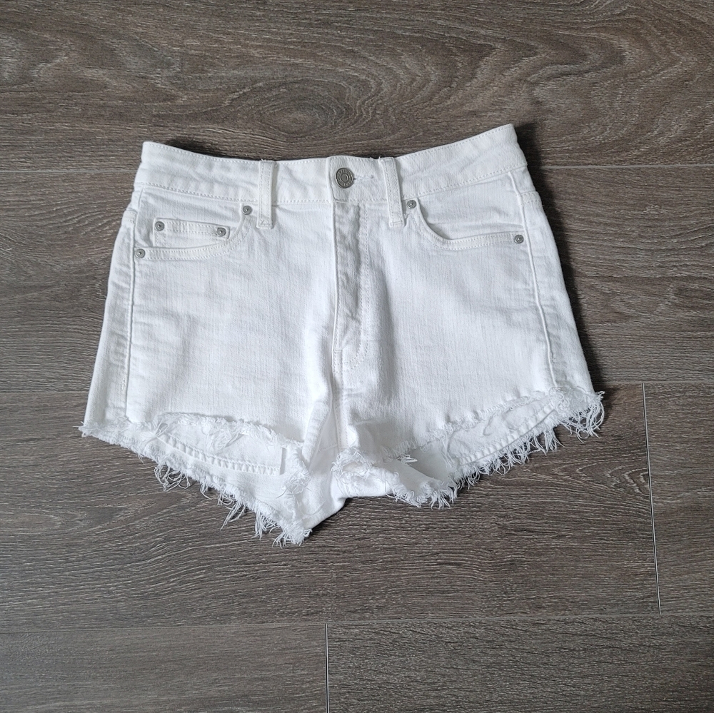 Aritzia Talula White Denim Shorts - Size 26